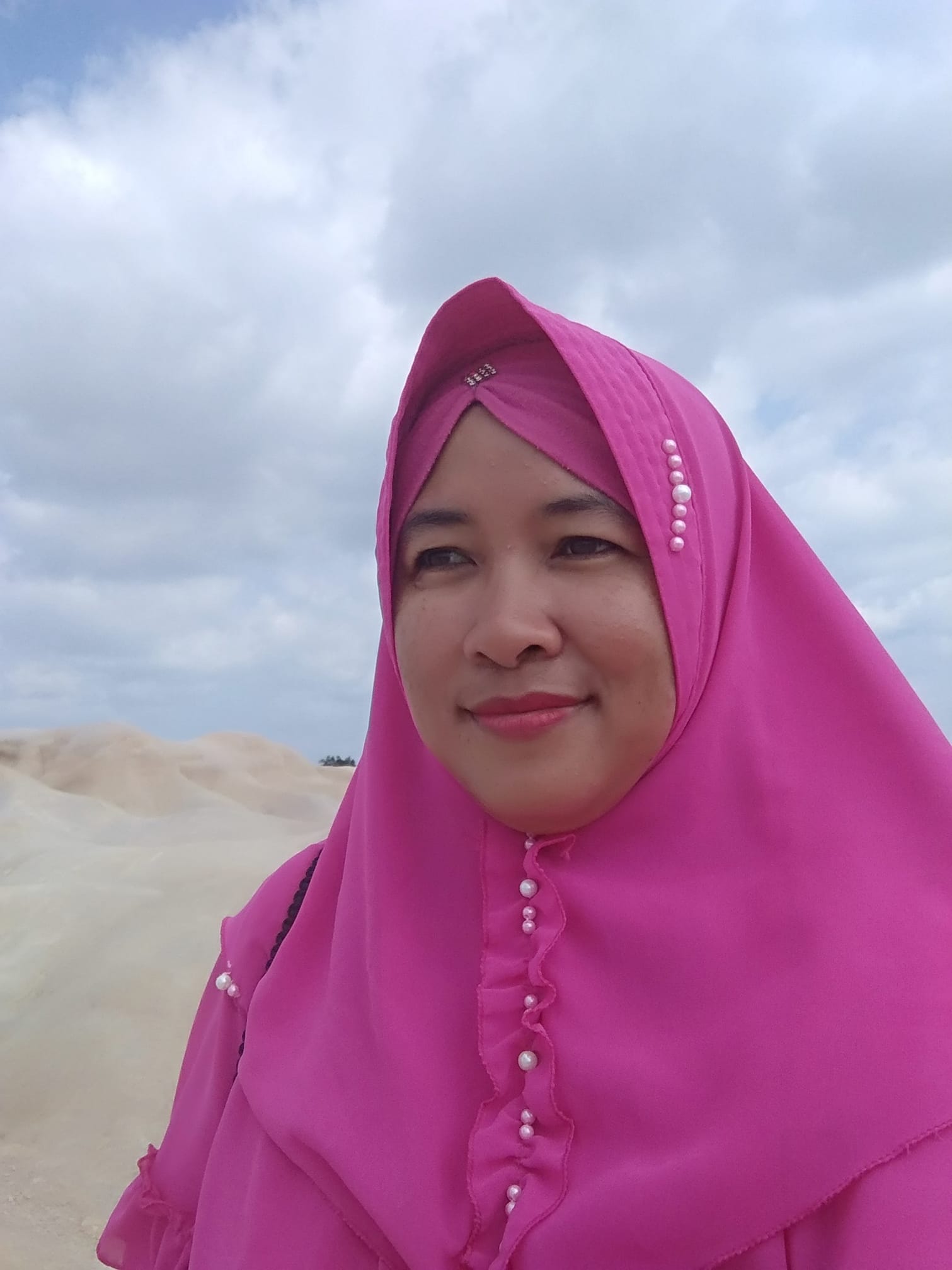 <center><br>Hartati, S.Pd.I</center>